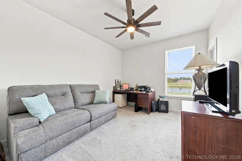 7112 E Queens Street Broken Arrow, OK 74014