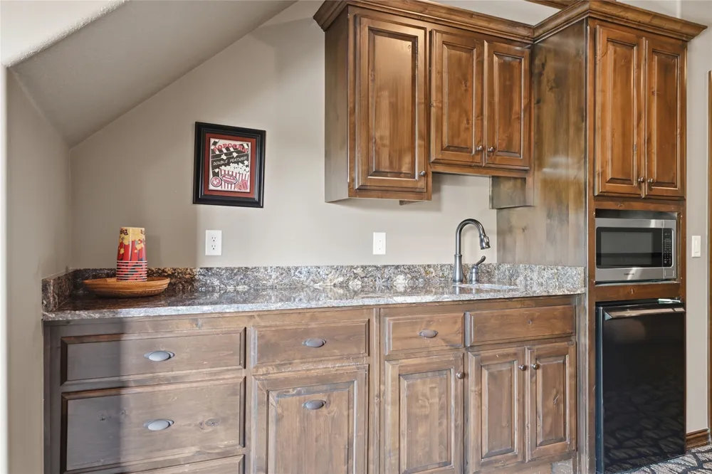 5713 W Austin Street Broken Arrow, OK 74011