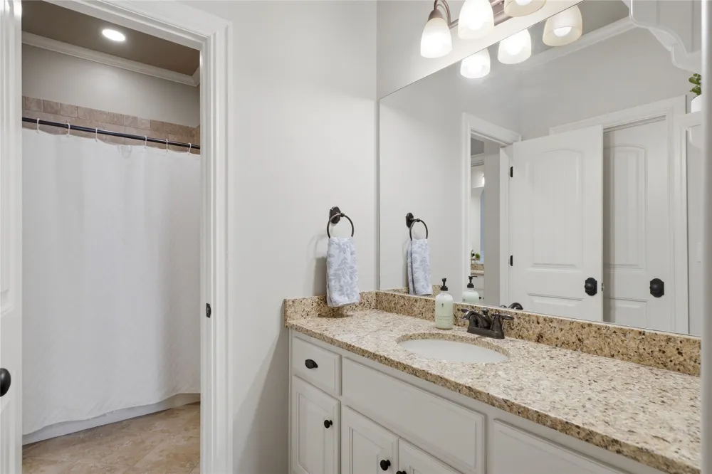 5713 W Austin Street Broken Arrow, OK 74011
