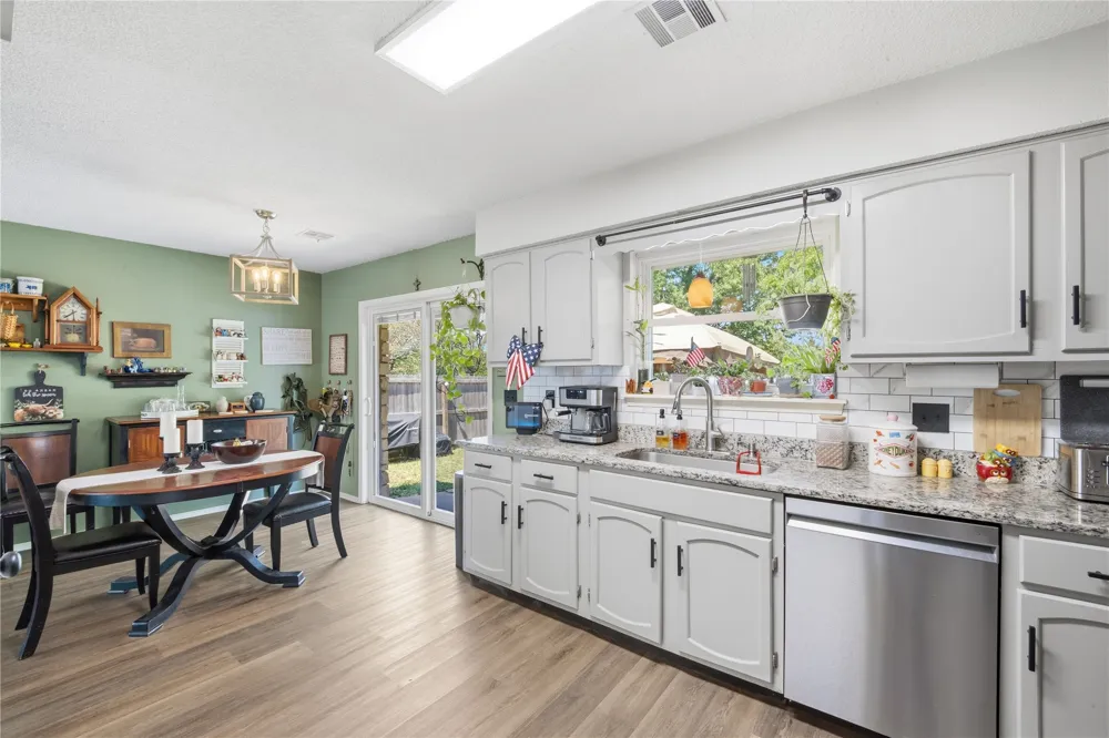 5438 Clearview Drive Bartlesville, OK 74006