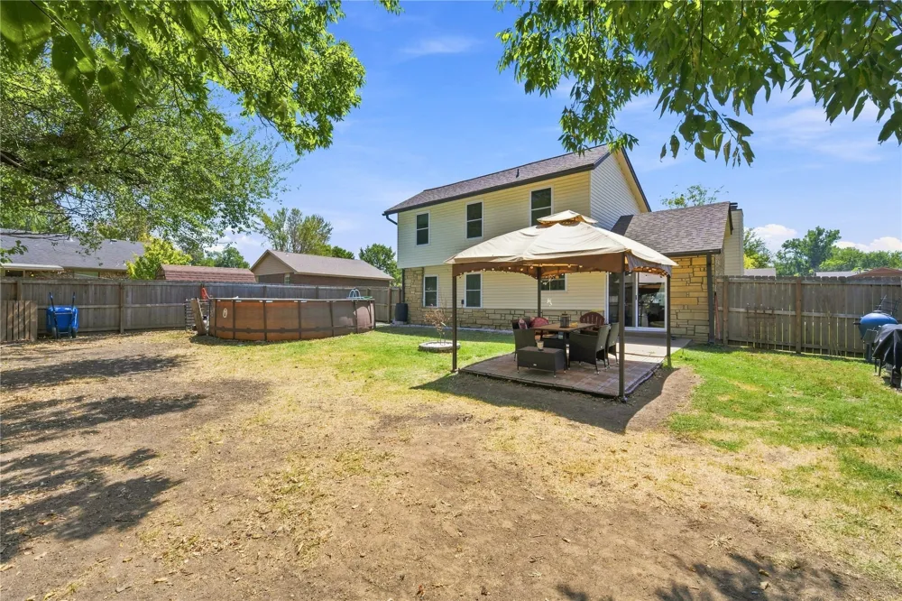 5438 Clearview Drive Bartlesville, OK 74006