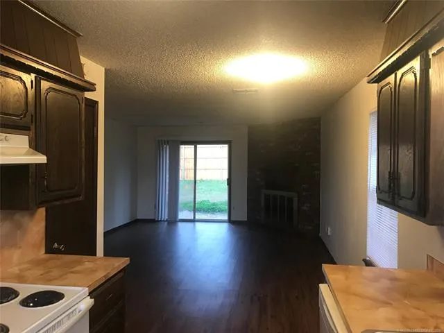 821 Brown Street Sapulpa, OK 74066