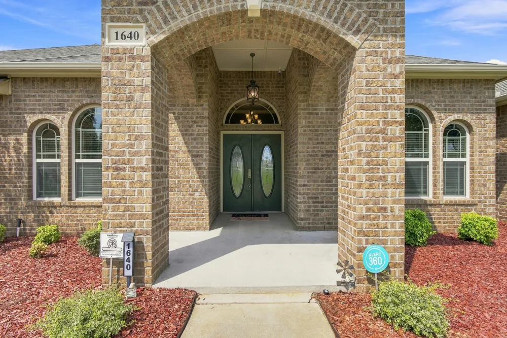 1640 W Harris Road W Muskogee, OK 74401