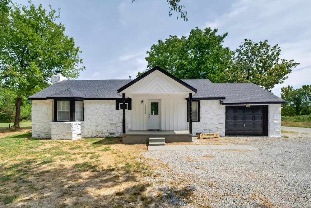 20407 S 4180 ROAD Claremore, OK 74017