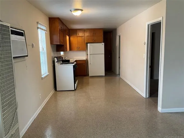 1208 S Jamestown Avenue E Tulsa, OK 74112