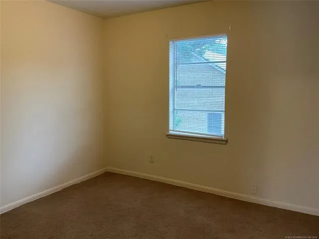 1208 S Jamestown Avenue E Tulsa, OK 74112