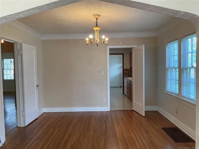 1208 S Jamestown Avenue E Tulsa, OK 74112