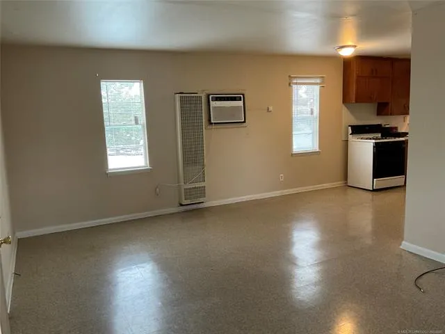 1208 S Jamestown Avenue E Tulsa, OK 74112