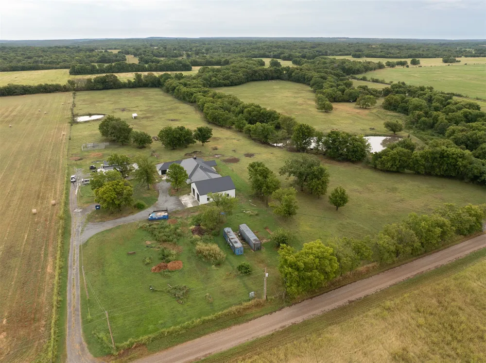 12765 S 431 ROAD Chouteau, OK 74337