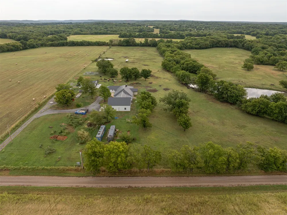 12765 S 431 ROAD Chouteau, OK 74337