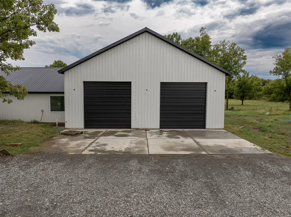12765 S 431 ROAD Chouteau, OK 74337