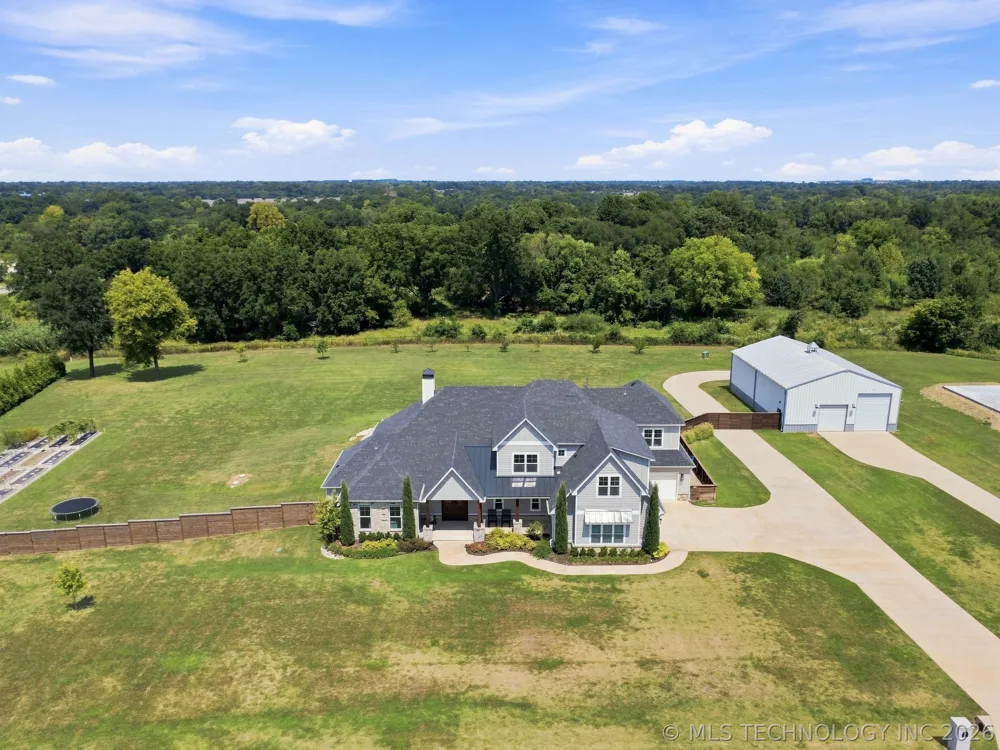 18649 E 126th Street S Broken Arrow, OK 74011
