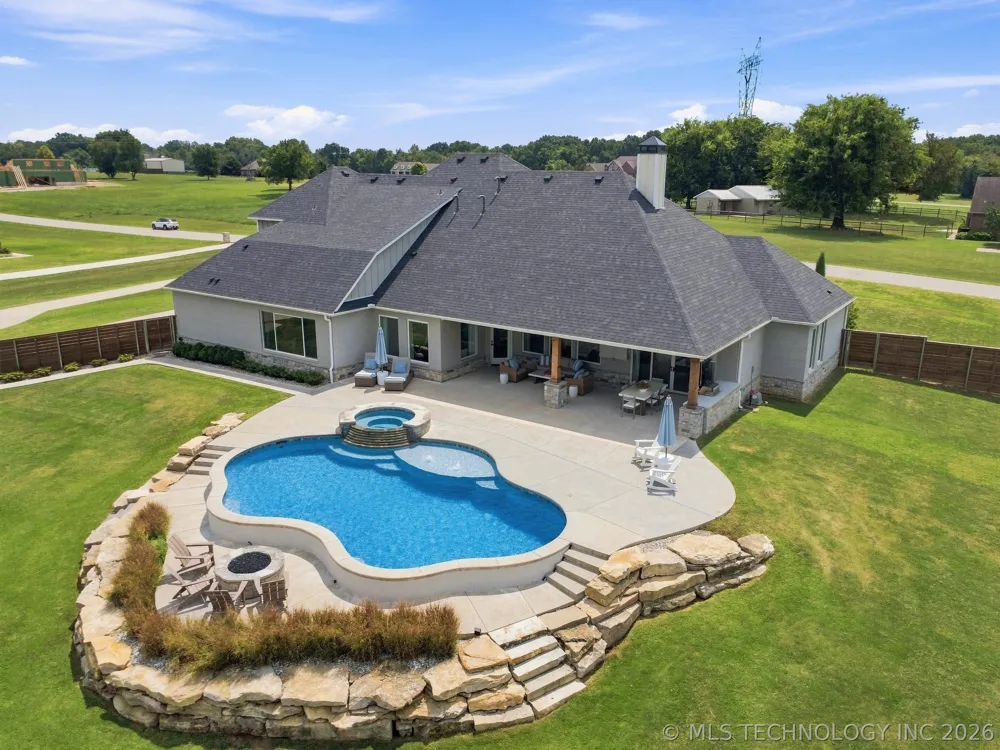 18649 E 126th Street S Broken Arrow, OK 74011