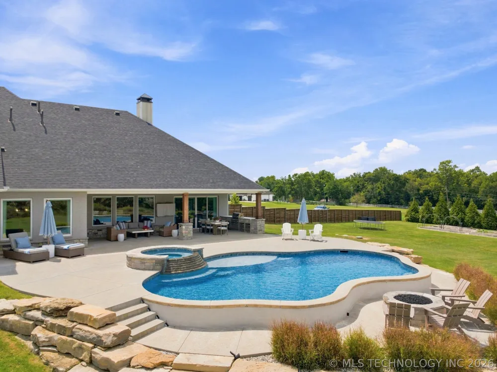 18649 E 126th Street S Broken Arrow, OK 74011
