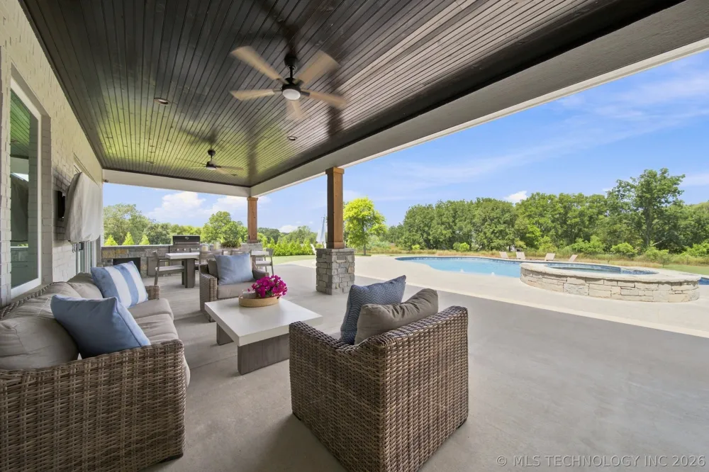 18649 E 126th Street S Broken Arrow, OK 74011