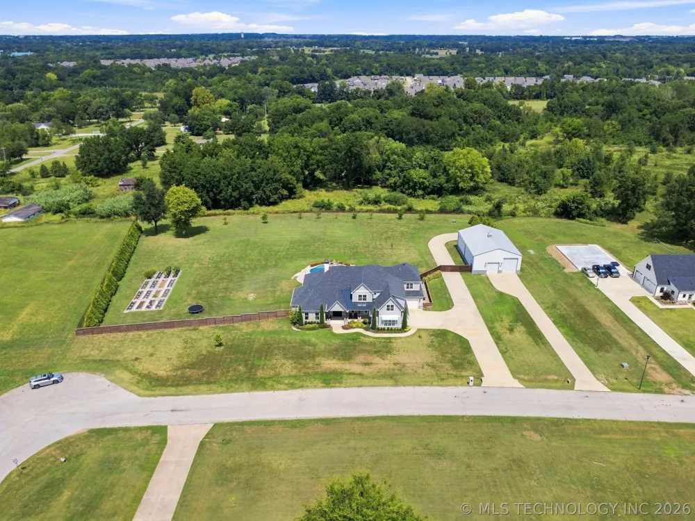 18649 E 126th Street S Broken Arrow, OK 74011