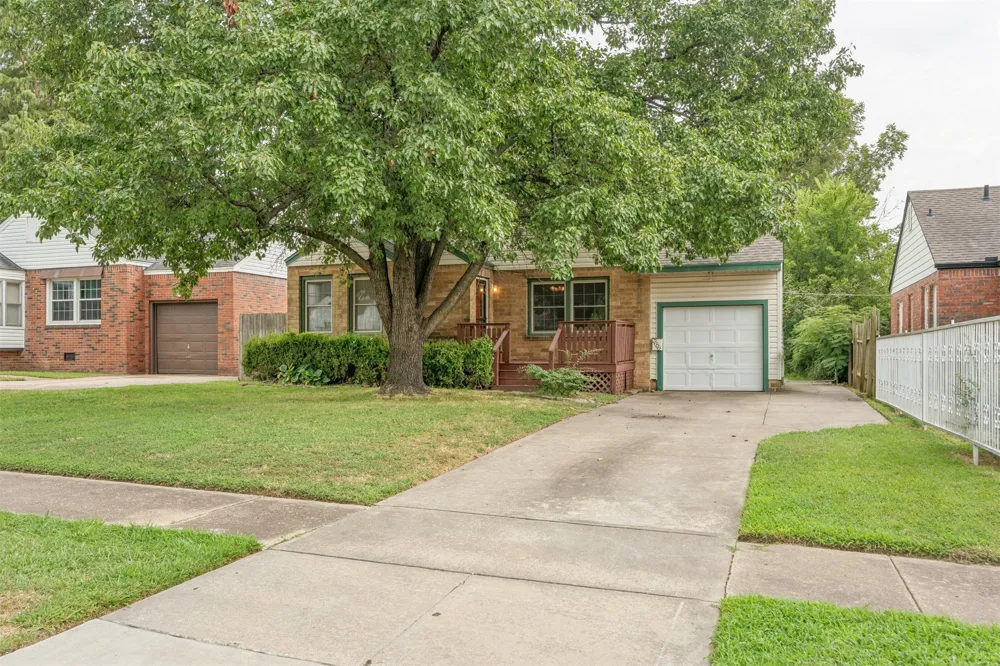 2520 E 2nd Street Tulsa, OK 74104