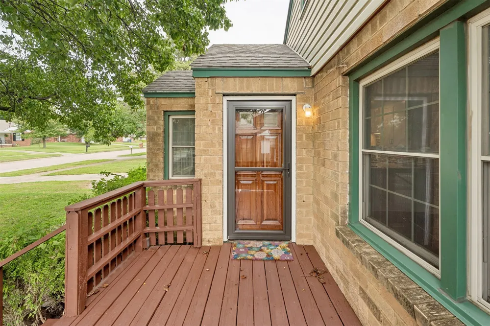 2520 E 2nd Street Tulsa, OK 74104