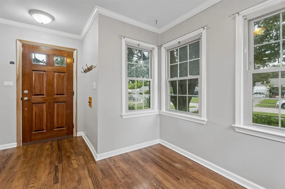 2520 E 2nd Street Tulsa, OK 74104