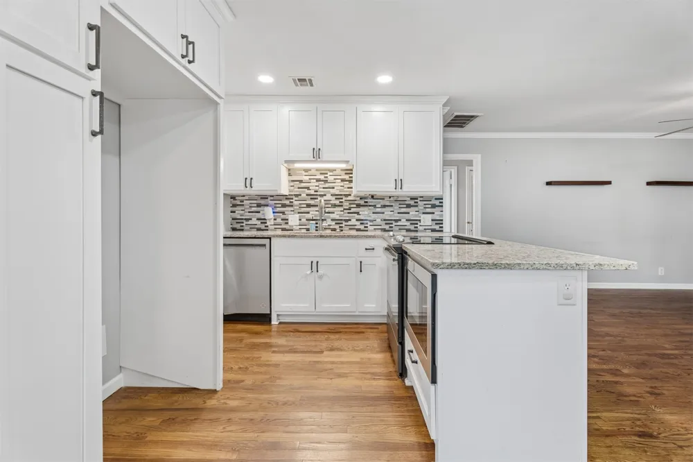 2520 E 2nd Street Tulsa, OK 74104