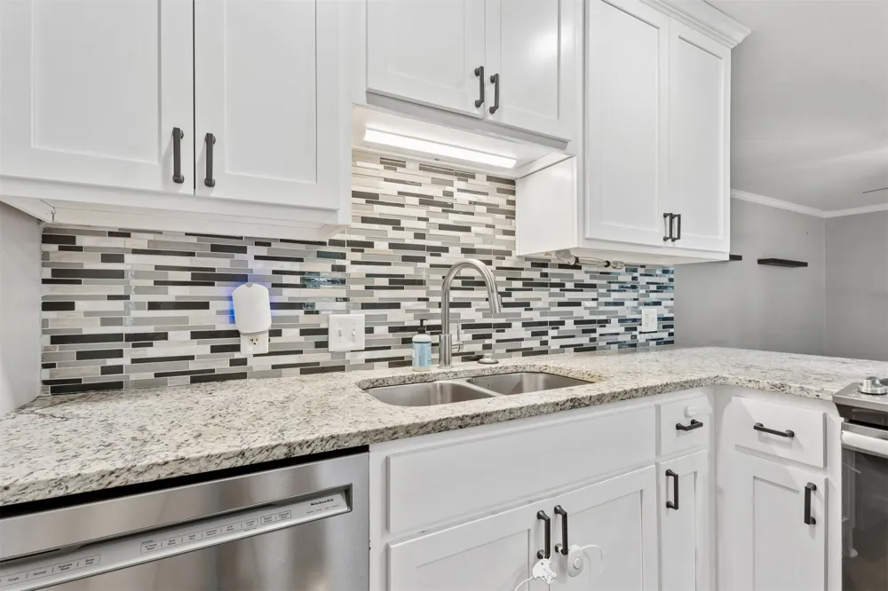2520 E 2nd Street Tulsa, OK 74104