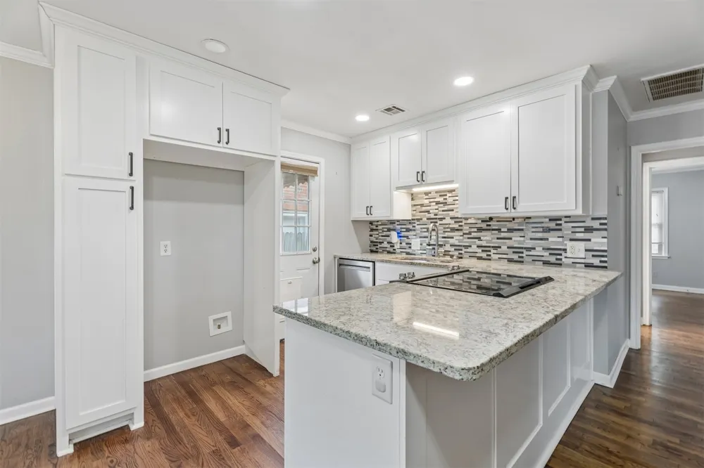 2520 E 2nd Street Tulsa, OK 74104