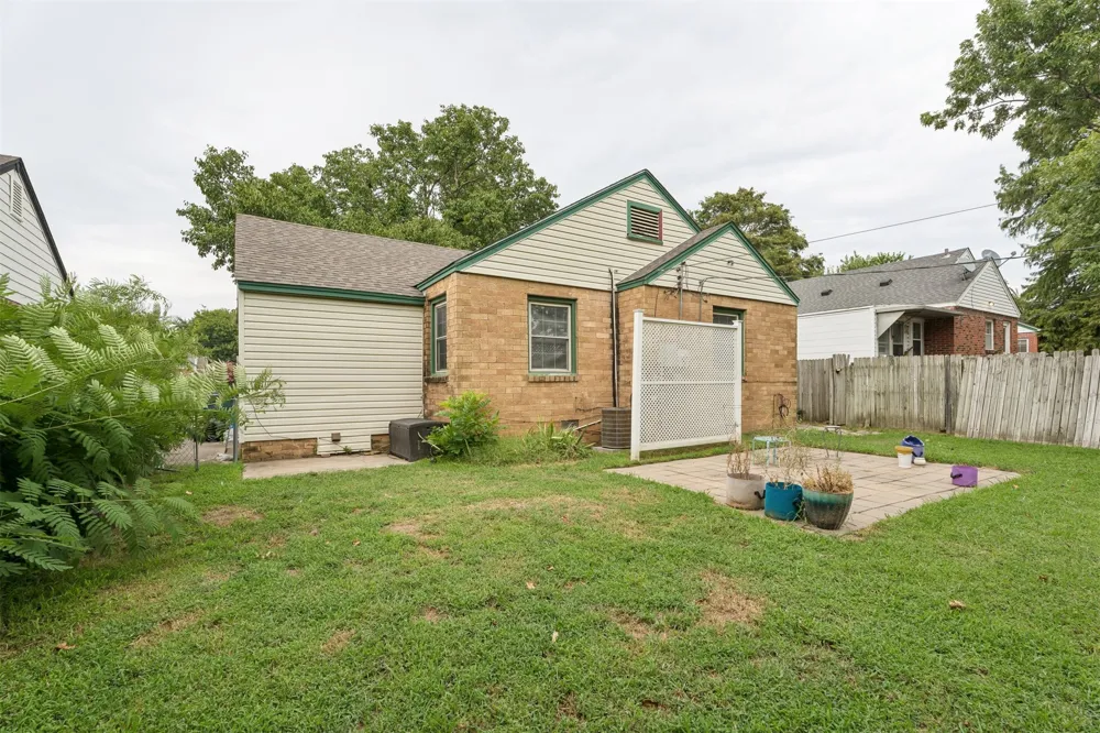 2520 E 2nd Street Tulsa, OK 74104