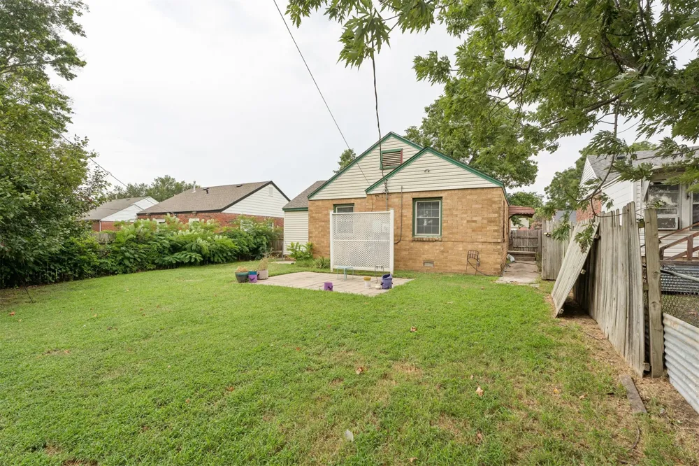 2520 E 2nd Street Tulsa, OK 74104