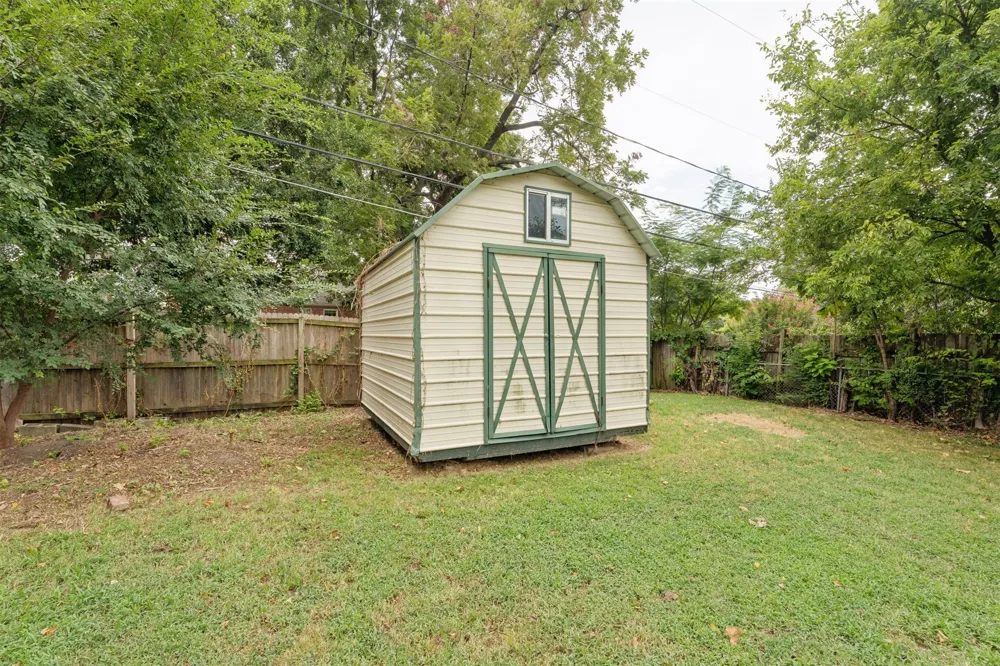 2520 E 2nd Street Tulsa, OK 74104