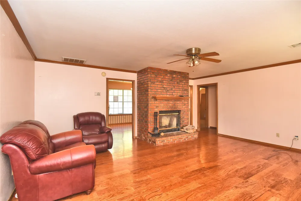 15730 S 297th East EastAvenue Coweta, OK 74429