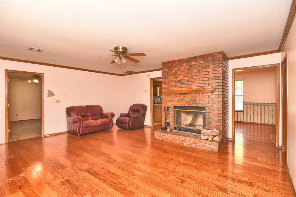 15730 S 297th East EastAvenue Coweta, OK 74429