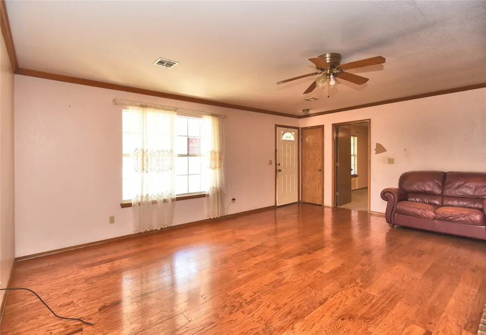 15730 S 297th East EastAvenue Coweta, OK 74429