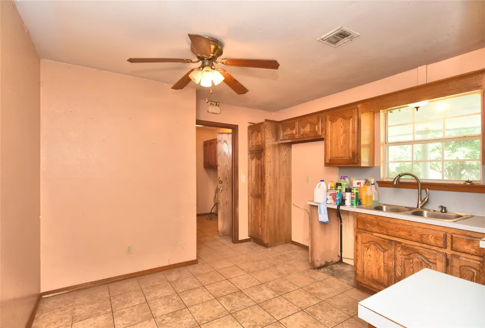 15730 S 297th East EastAvenue Coweta, OK 74429