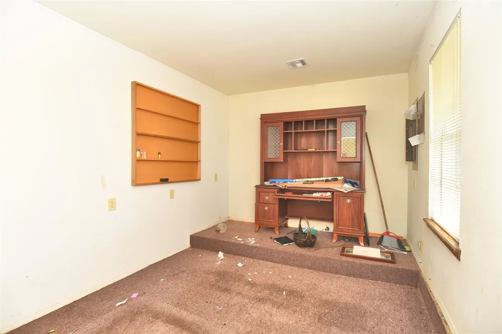 15730 S 297th East EastAvenue Coweta, OK 74429