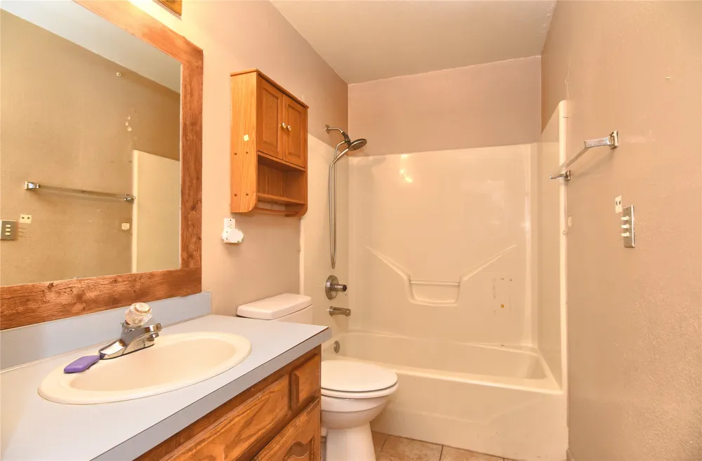 15730 S 297th East EastAvenue Coweta, OK 74429