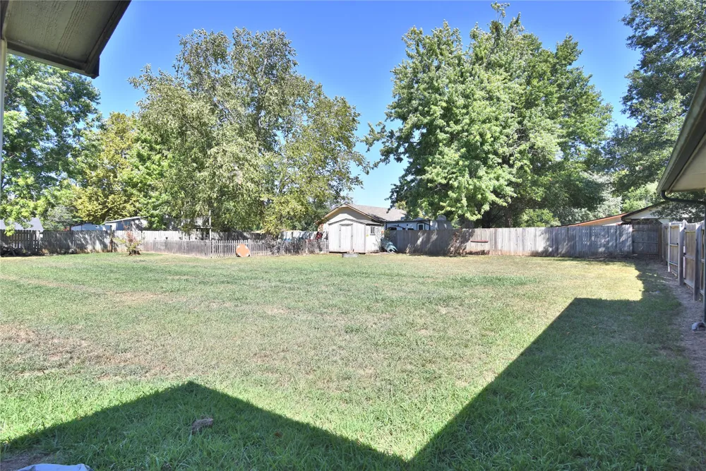 15730 S 297th East EastAvenue Coweta, OK 74429