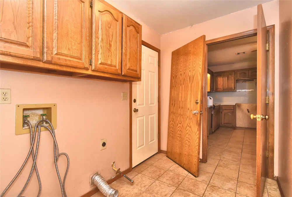 15730 S 297th East EastAvenue Coweta, OK 74429