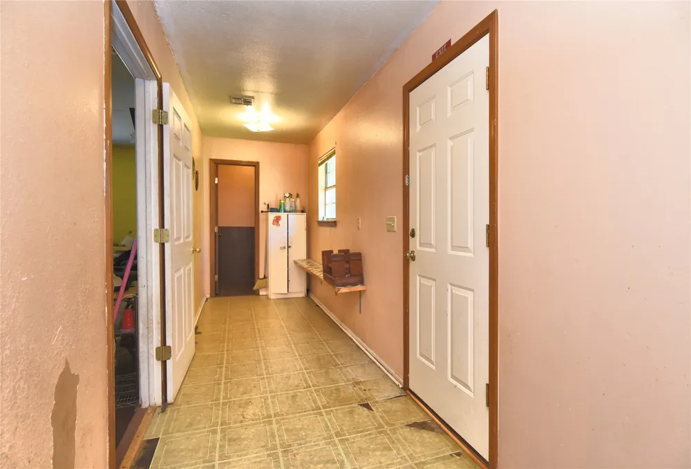15730 S 297th East EastAvenue Coweta, OK 74429