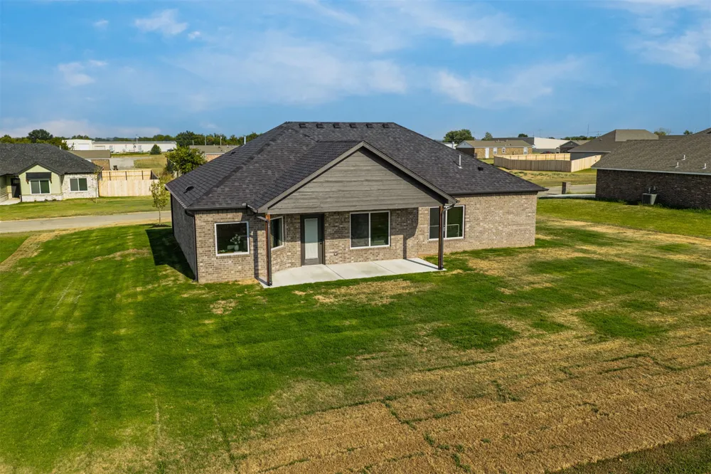 5852 Bluestem Way Chelsea, OK 74016