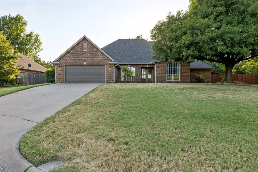 1924 Brooke Hollow Court Stillwater, OK 74075