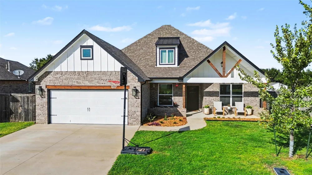 11925 131st EastAvenue Collinsville, OK 74021