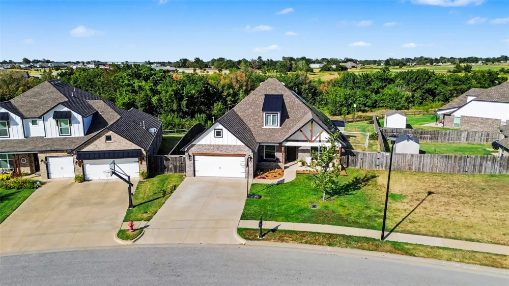 11925 131st EastAvenue Collinsville, OK 74021