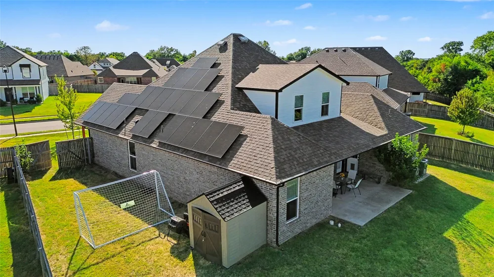 11925 131st EastAvenue Collinsville, OK 74021