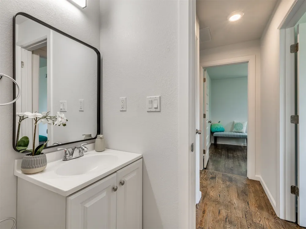 222 91st EastAvenue Tulsa, OK 74115