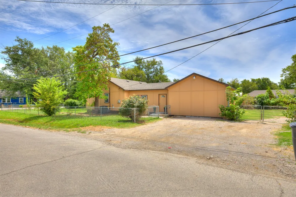 222 91st EastAvenue Tulsa, OK 74115