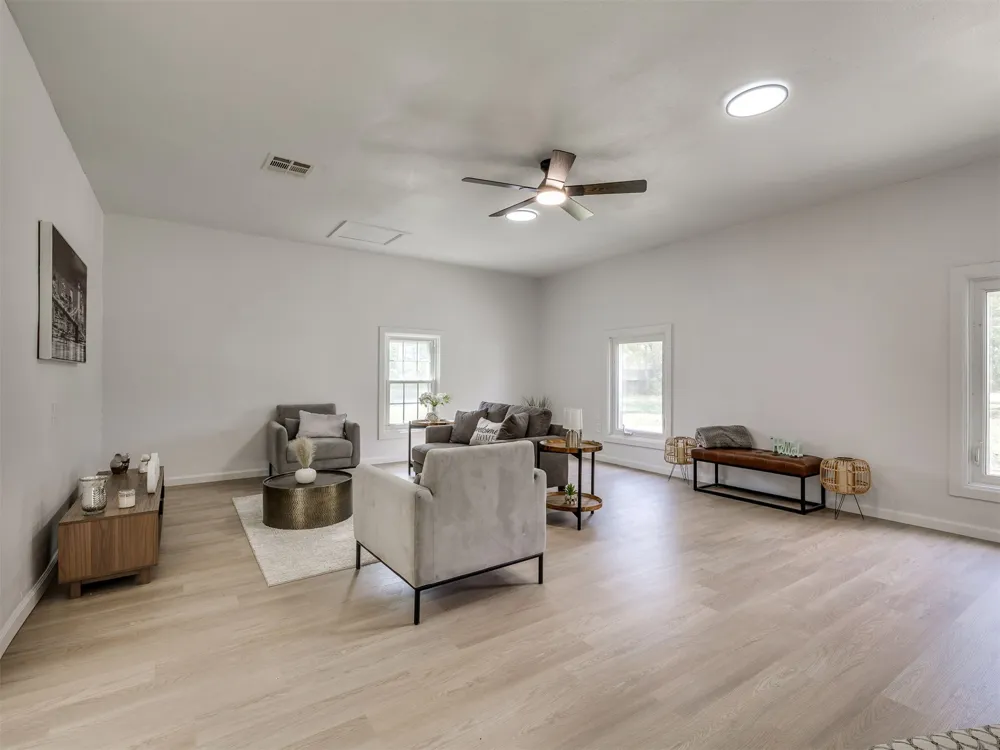 222 91st EastAvenue Tulsa, OK 74115