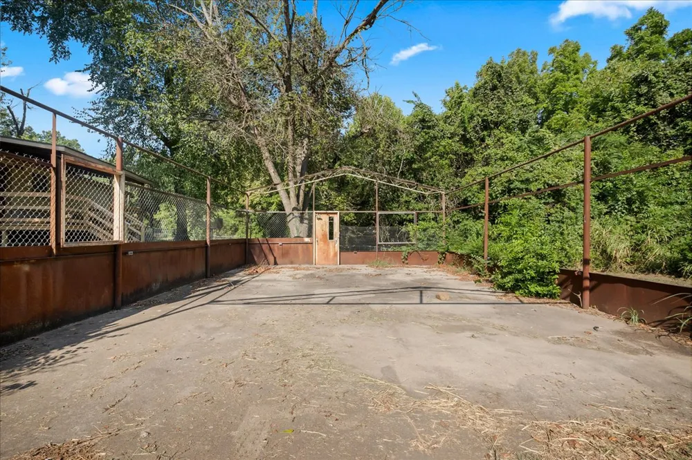 507 W Pine Street Coweta, OK 74429