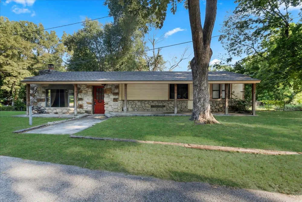 507 W Pine Street Coweta, OK 74429