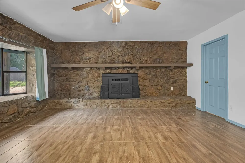 507 W Pine Street Coweta, OK 74429