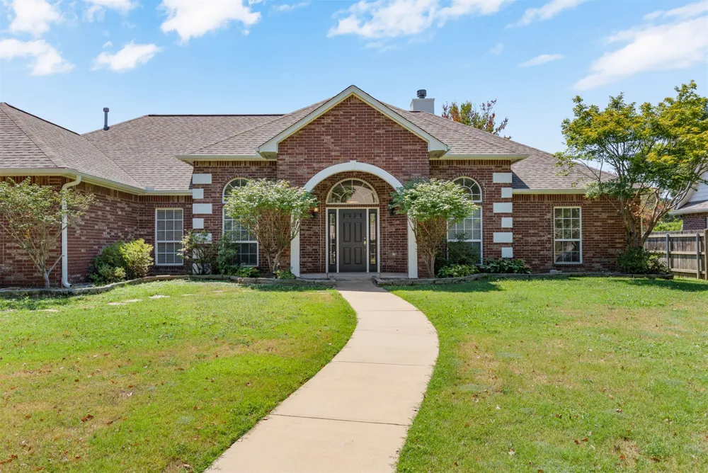 1803 Forest Park Drive Claremore, OK 74017